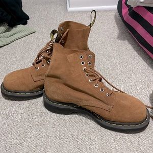 Desert Oasis Suede Doc Marten